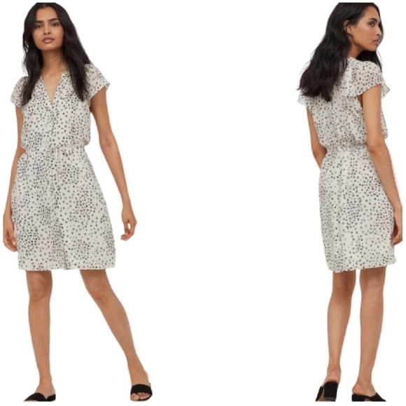 NWT H&M Ivory Flutter Sleeve Dress Black Floral Print - Size 8 - Picture 2 of 8